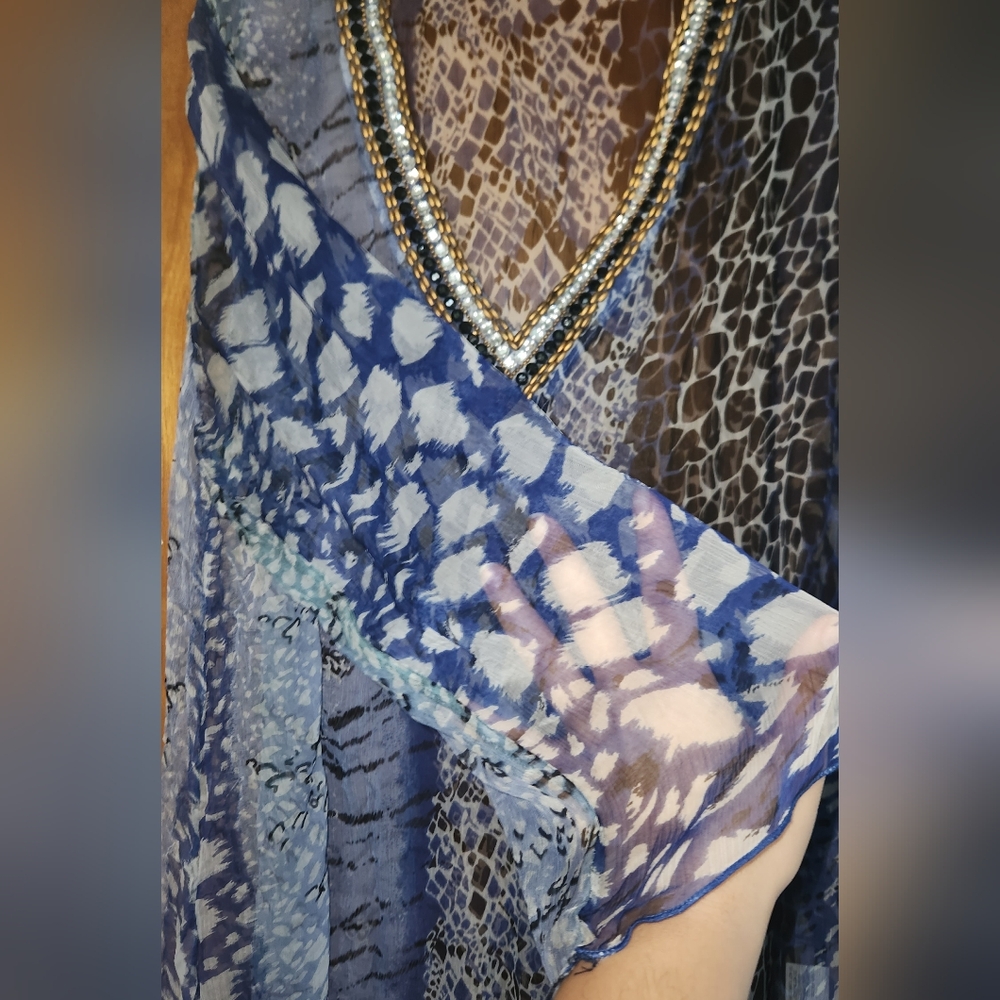 Beaded Pattern Top - Picture 3 of 3
